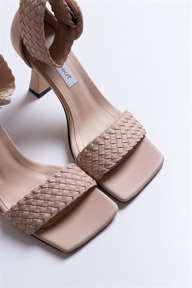 PENELOPE Nude Hand Made Sandals