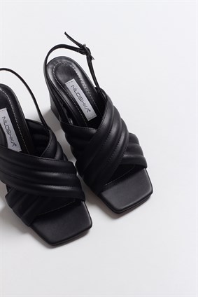 BONITA Black Sandals