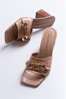 NICHOLE Nude Chained Slipper